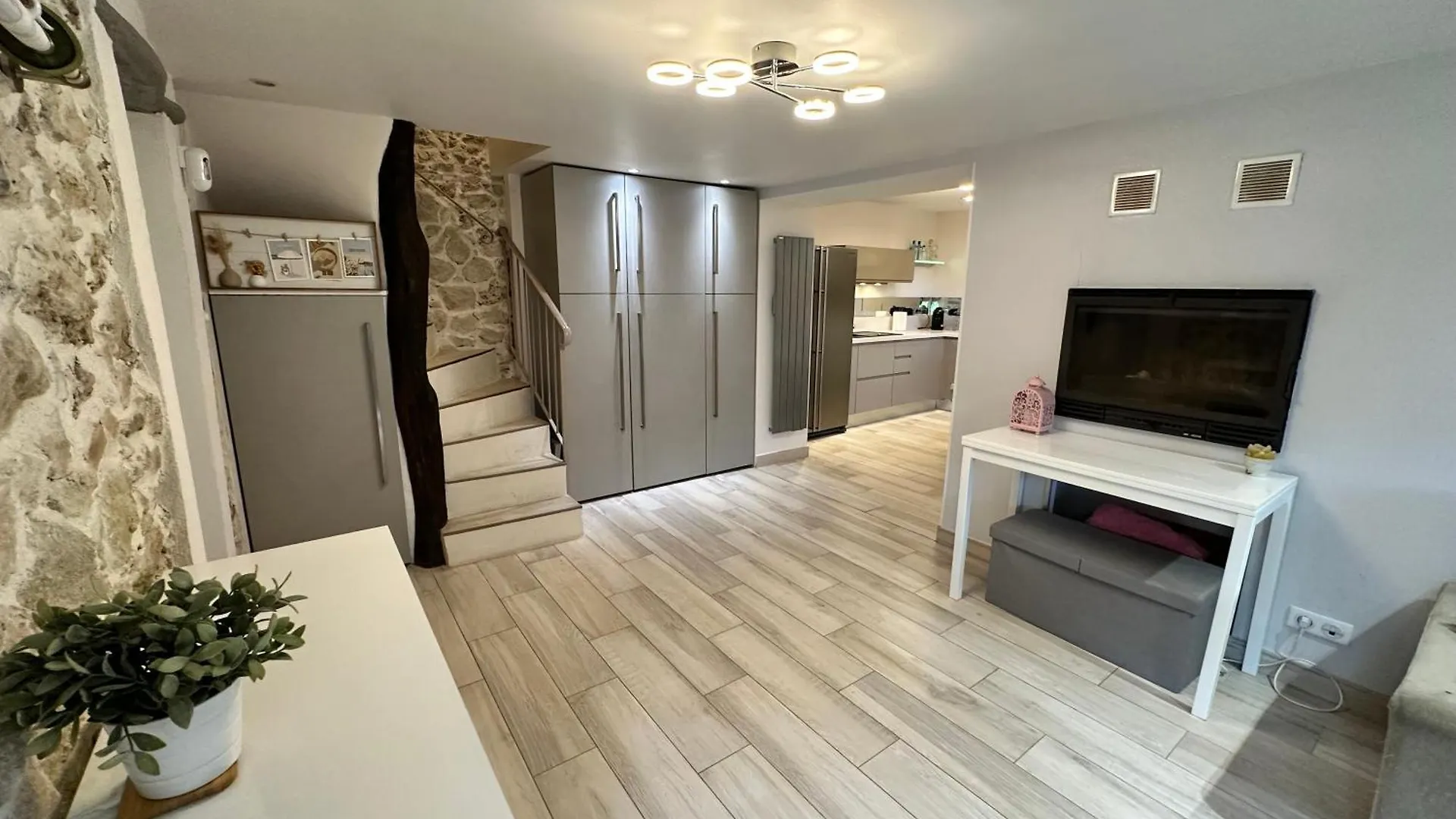 Maison En Pierre, 3 Chambres A 15 Mn Du Centre De Menton Et Des Plages Sainte-Agnes  0*, Sainte-Agnes (Alpes-Maritimes)